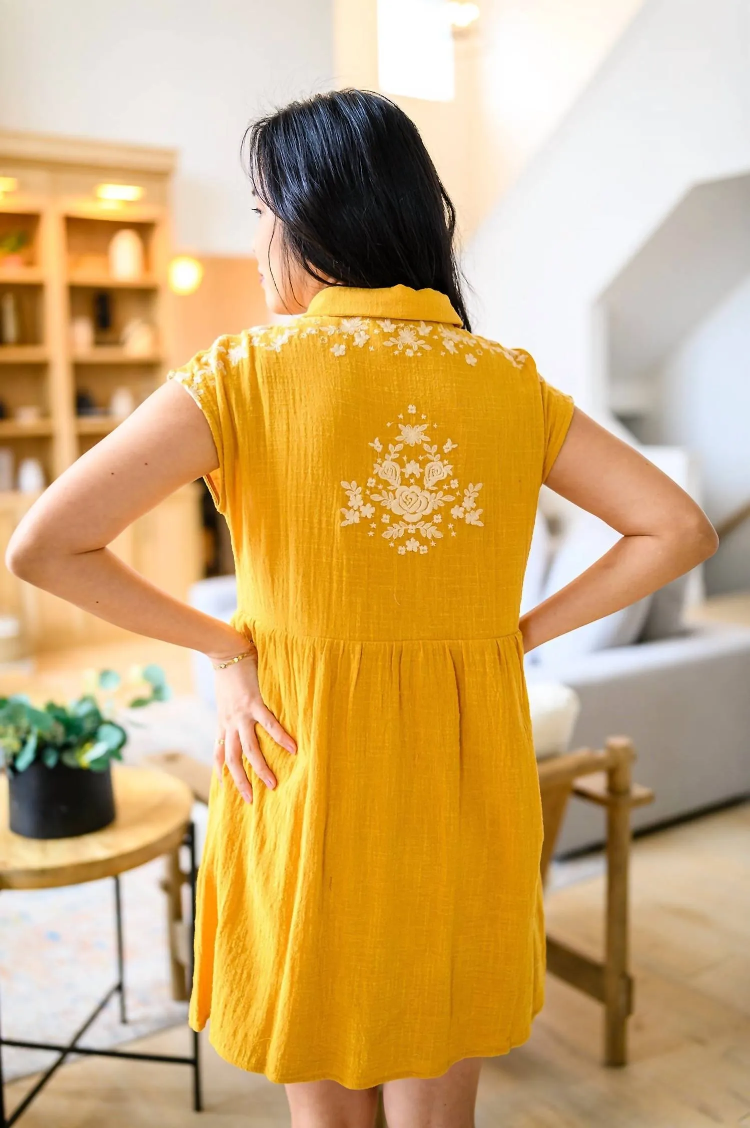 Andree By Unit - Embroidered Dress