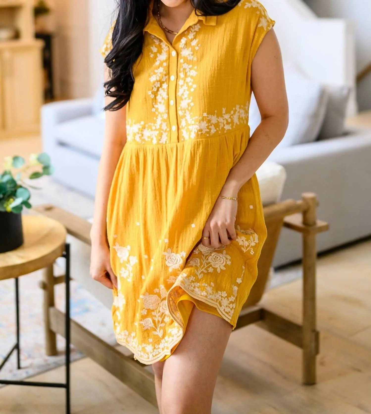 Andree By Unit - Embroidered Dress