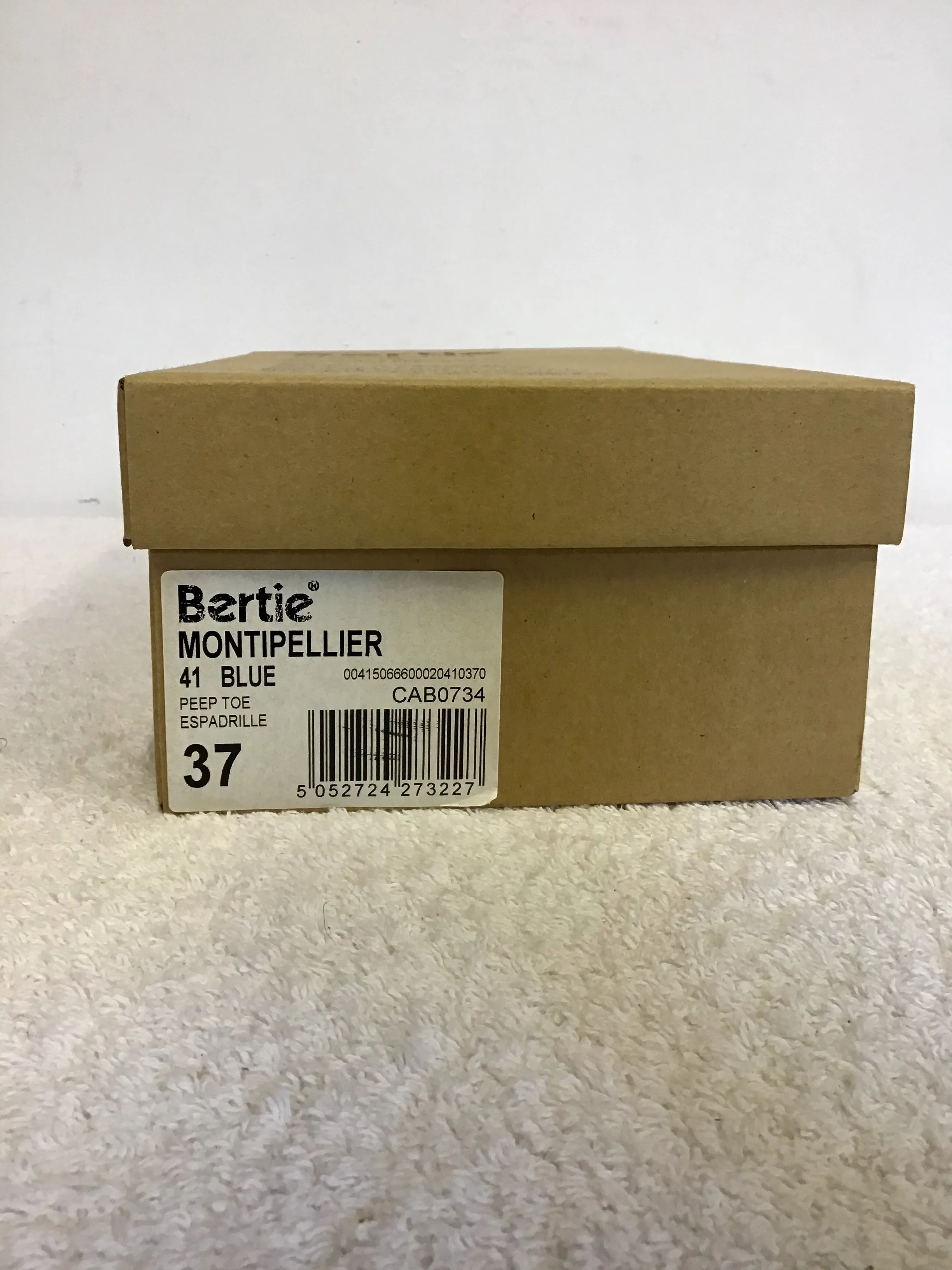 BRAND NEW BERTIE BLUE LEATHER PEEPTOE ESPADRILLE FLATS SIZE 4/37