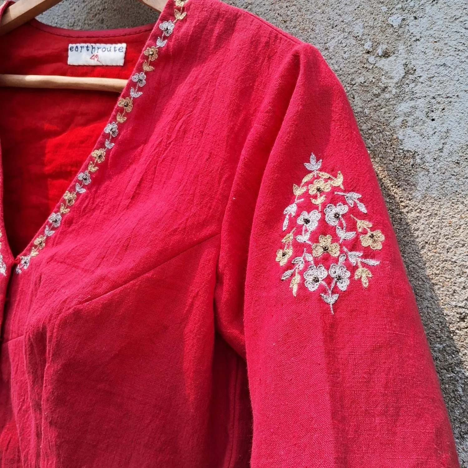 Embroidered Saree Blouse For Women | Cotton Muslin | Smart Design | Vibrant Red