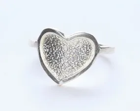 "FILLED IN" HEART - GOLD