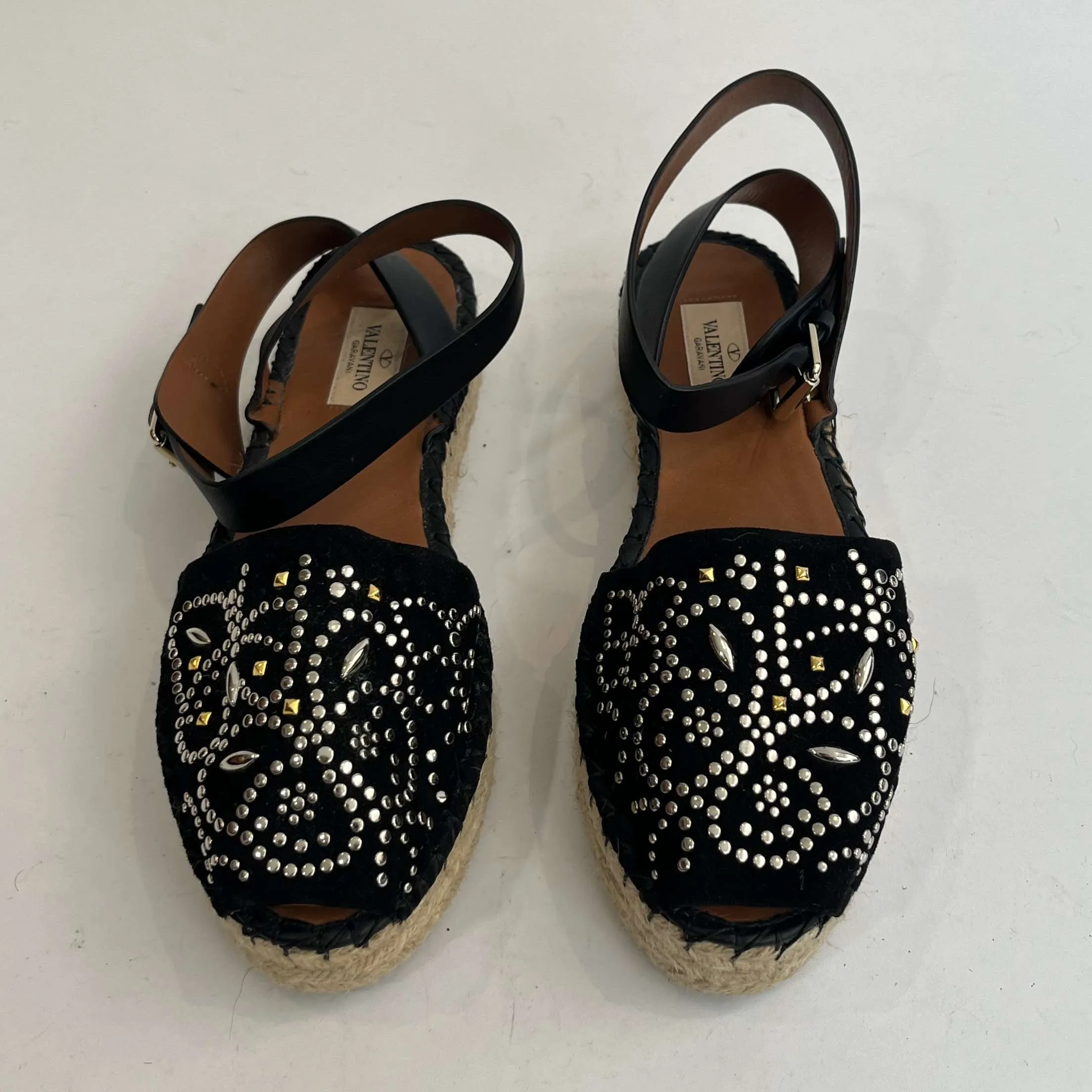 Valentino Garavani £550 Teodora Studded Suede Black Sandals 39