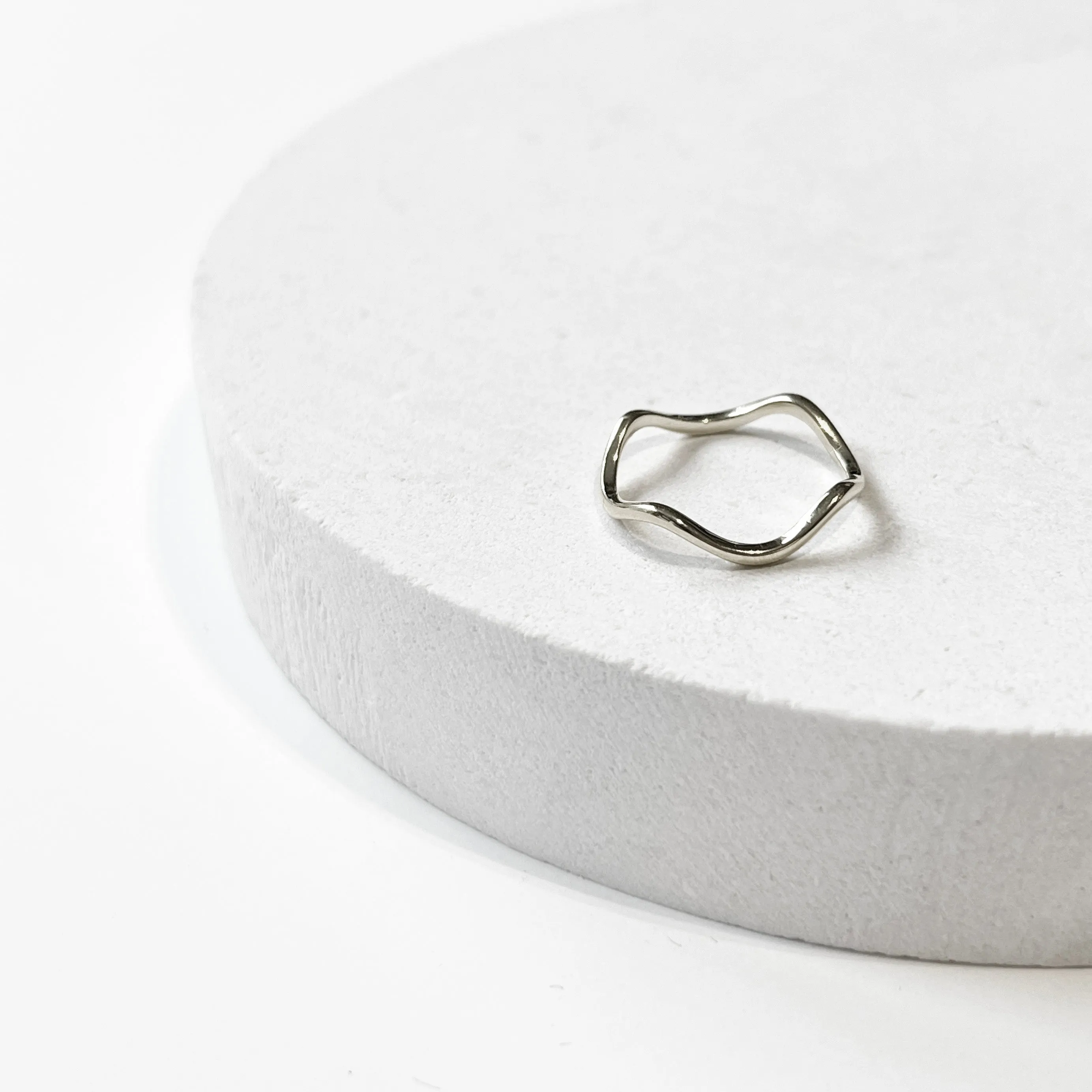 Vera Wave Ring - Silver